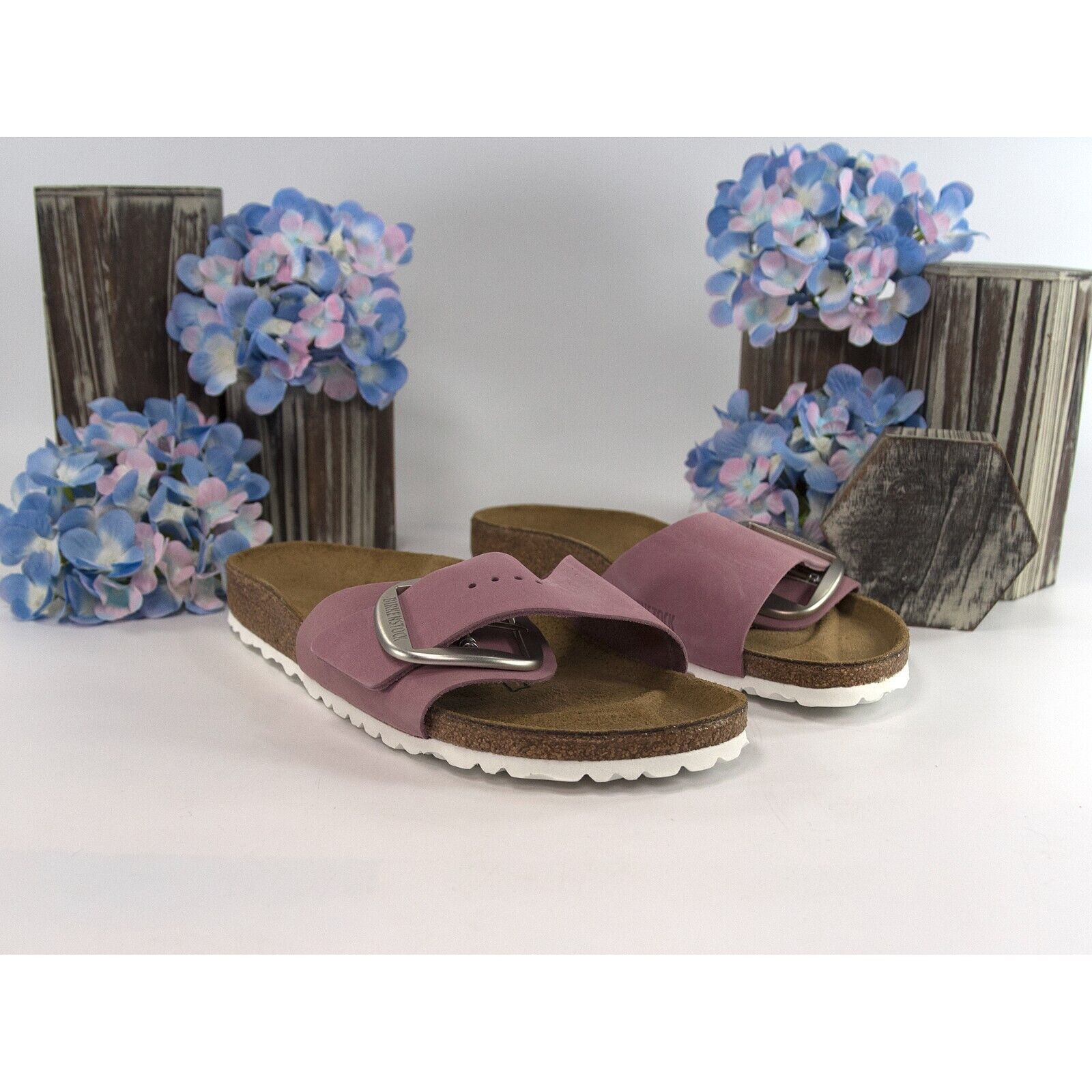 Birkenstock Madrid Big Buckle Orchid Leather Slide Sandal Size 39 NIB – Design Boutique