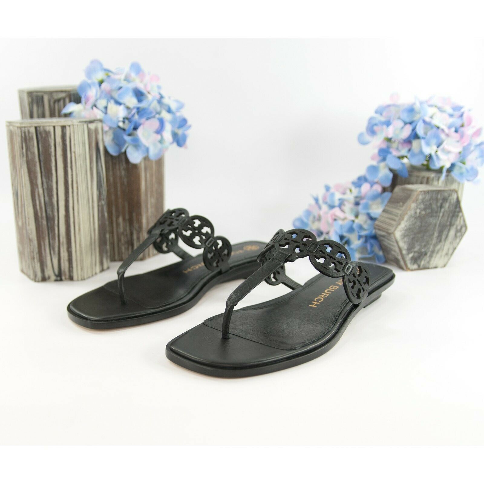Buy the Tory Burch Black Leather Sandals US 7