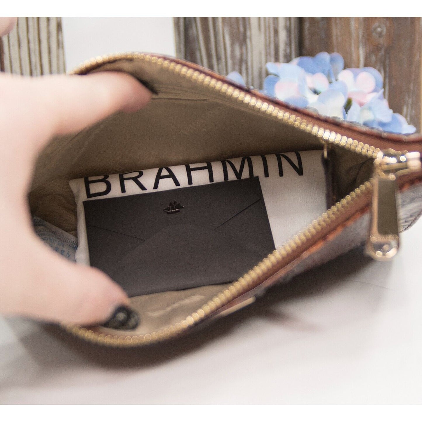 Brahmin Pecan Brown Melbourne Leather Daisy Clutch Wristlet NWT