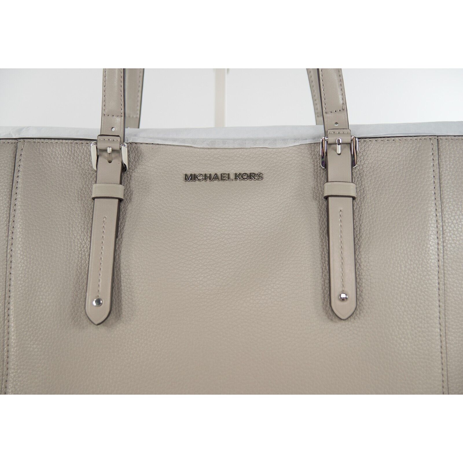 Michael Kors Pearl Grey Leather Aria Large Travel Tote Bag NWT – Design Her  Boutique