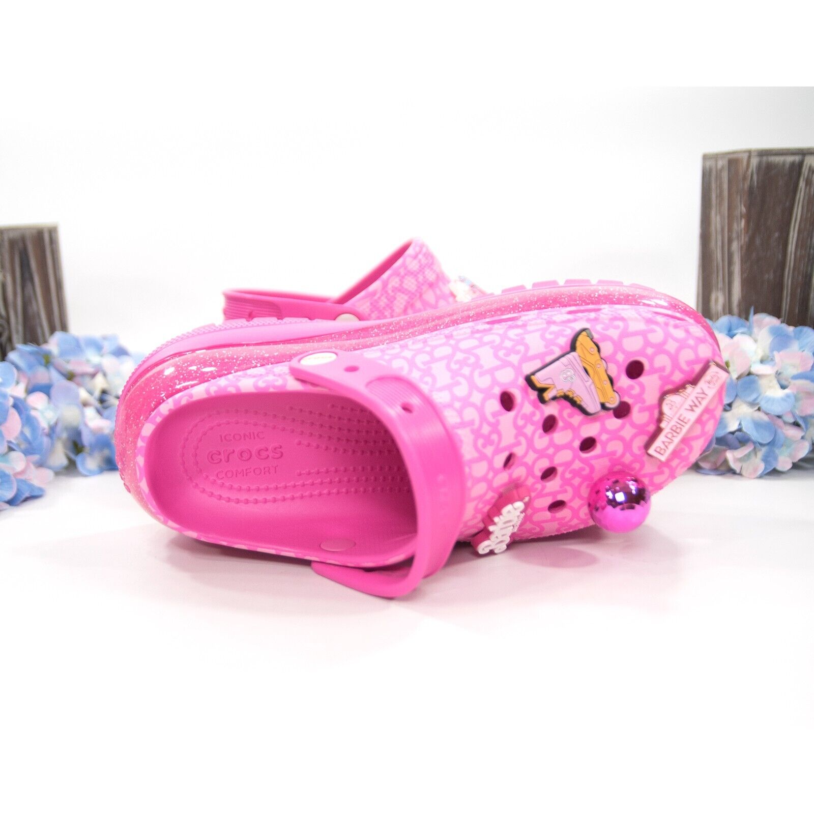 Crocs X Barbie The Movie Electric Pink Mega Crush Clog with Jibbitz NW –  Design Her Boutique